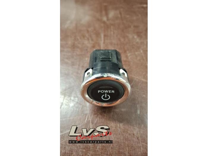 Mitsubishi Outlander Start/stop switch