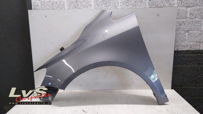 Volkswagen Golf Plus Front wing, left
