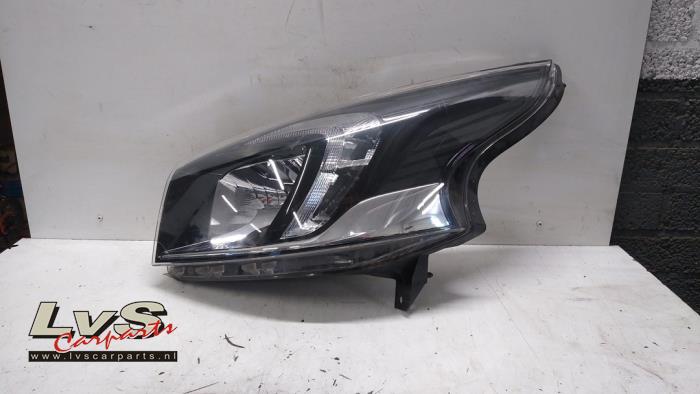Opel Vivaro Koplamp links