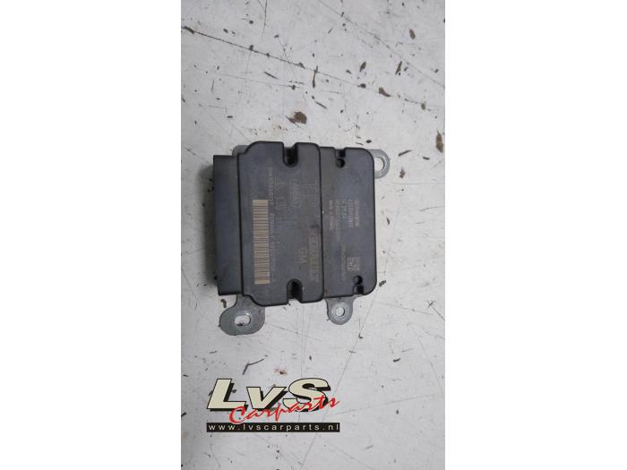 Opel Vivaro Module airbag 