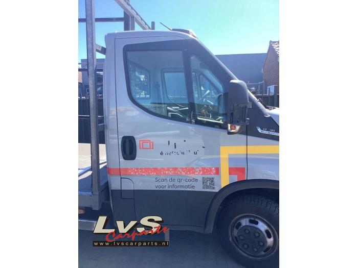 Iveco New Daily Portier 2Deurs rechts
