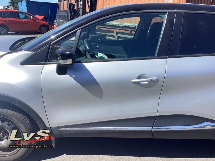 Renault Captur Portier 4Deurs links-voor