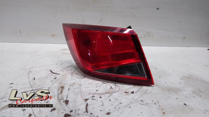 Seat Leon Feu arrière gauche