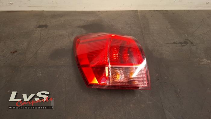 Nissan Qashqai Taillight, left
