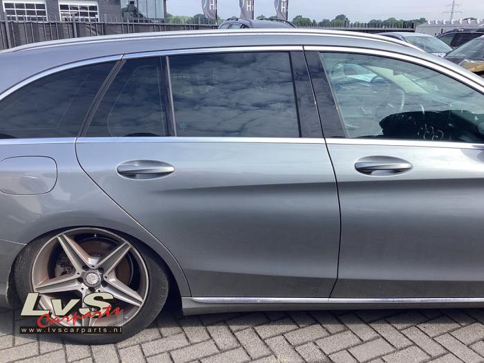 Mercedes C-Klasse Portier 4Deurs rechts-achter
