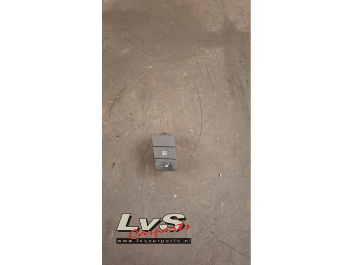 Volkswagen UP Seat heating switch