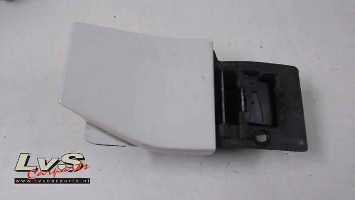 Opel Vivaro Tank cap cover