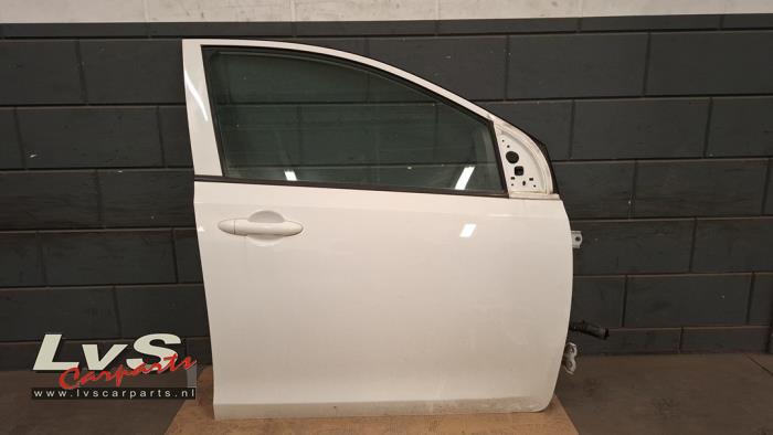 Kia Picanto Front door 4-door, right