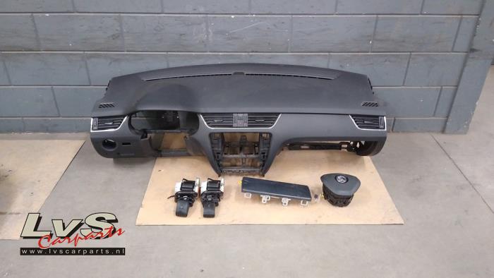 Skoda Octavia Airbag set + dashboard
