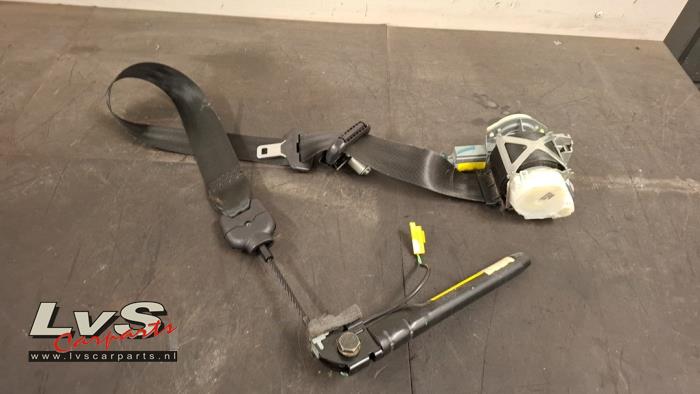 Ford KA Seatbelt tensioner, left
