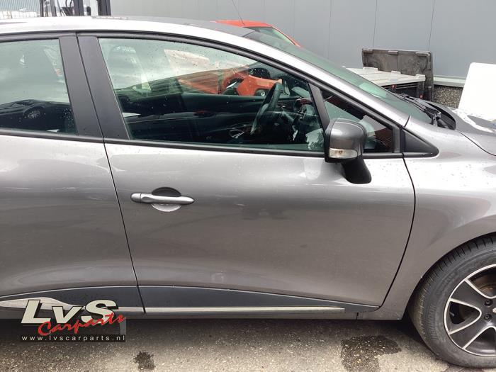 Renault Clio Front door 4-door, right