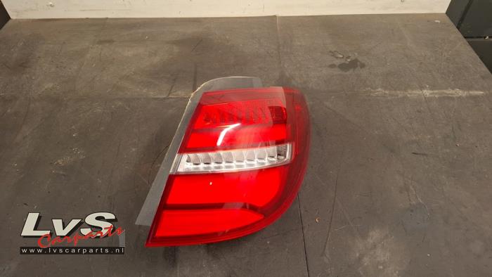 Mercedes B-Klasse Feu arrière droit