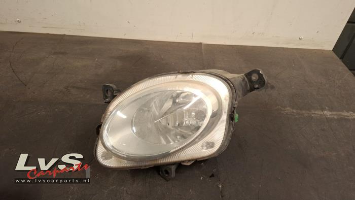 Fiat 500L Daytime running light, left