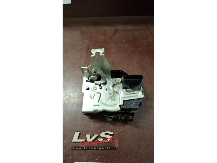 Landrover Discovery Sport L550 Deurslot Mechaniek 4Deurs links-achter