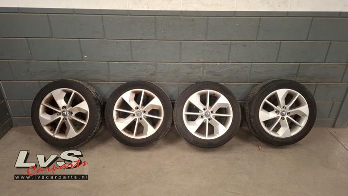 Renault Clio Kit jantes + pneumatiques