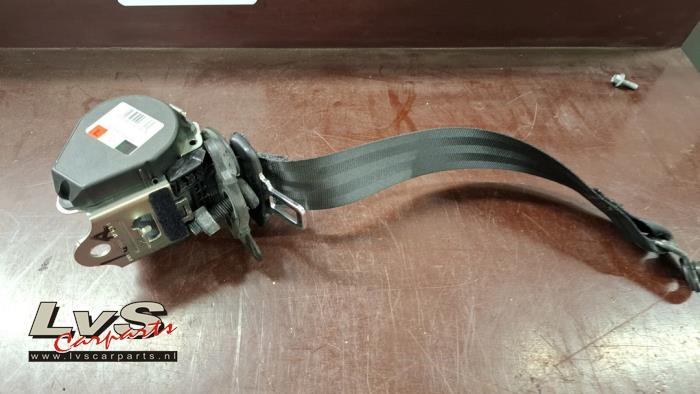 Landrover Discovery Sport L550 Rear seatbelt, left