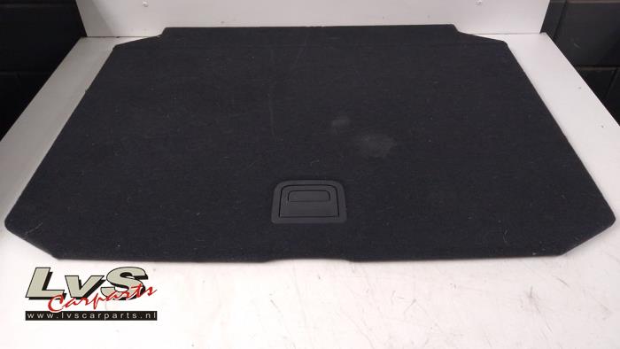 Audi A3 Plaque sol coffre