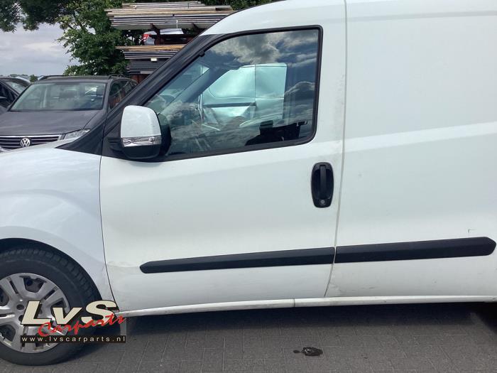 Fiat Doblo Portier 2Deurs links