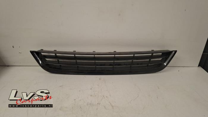 Volkswagen Passat Bumper Rooster