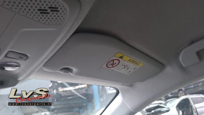 Opel Corsa Zonneklep