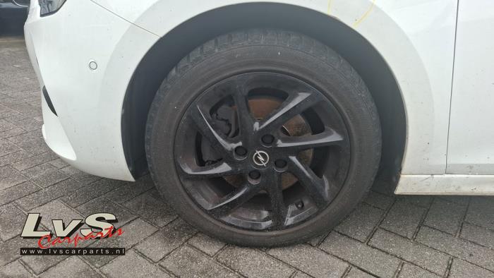 Opel Corsa Velg + Band