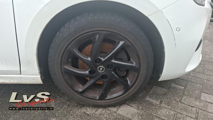 Opel Corsa Velg + Band