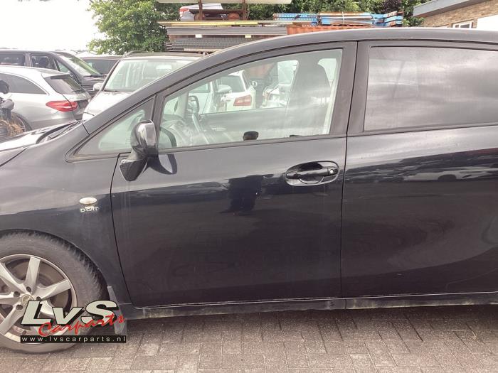 Toyota Verso Portière 4portes avant gauche