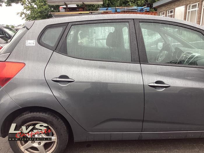 Kia Venga Rear door 4-door, right