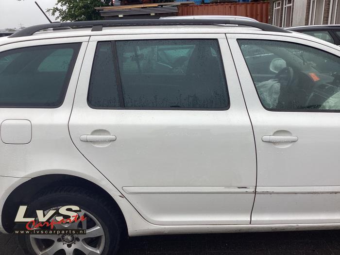 Skoda Octavia Rear door 4-door, right