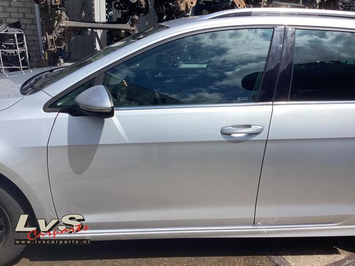 Volkswagen Golf Door 4-door, front left