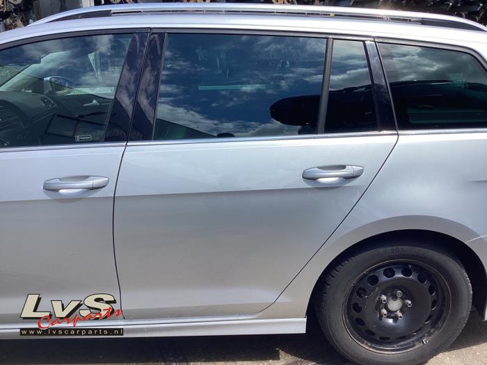 Volkswagen Golf Rear door 4-door, left