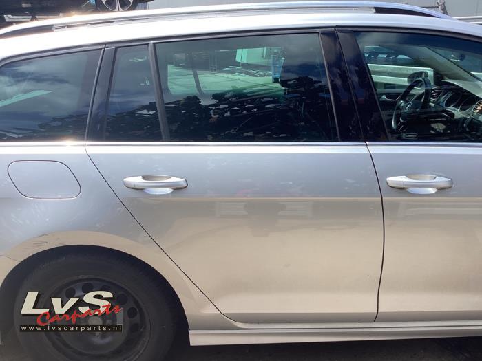 Volkswagen Golf Rear door 4-door, right