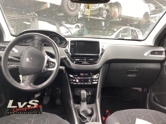 Peugeot 2008 Airbag set + dashboard