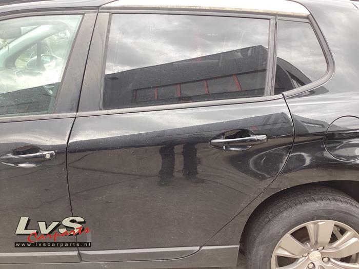 Peugeot 2008 Rear door 4-door, left