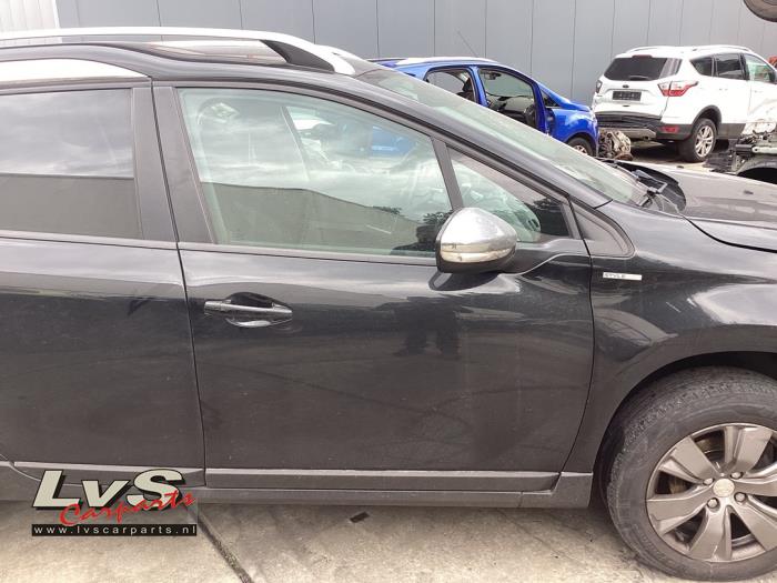 Peugeot 2008 Front door 4-door, right