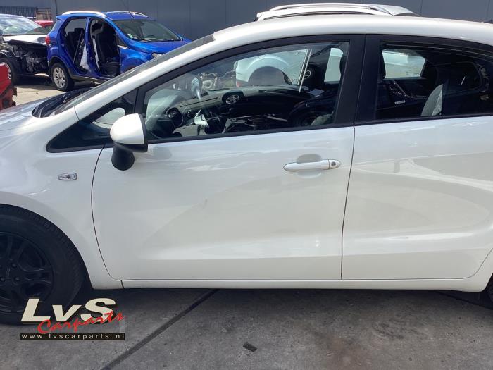 Kia Rio Portier 4Deurs links-voor