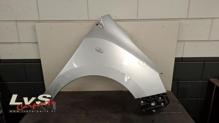Dacia Dokker Front wing, right