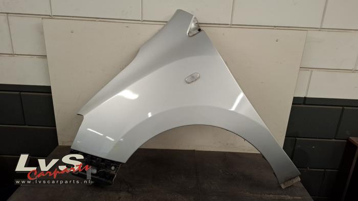 Dacia Dokker Front wing, left