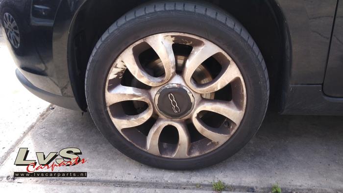 Fiat 500L Set of wheels + tyres