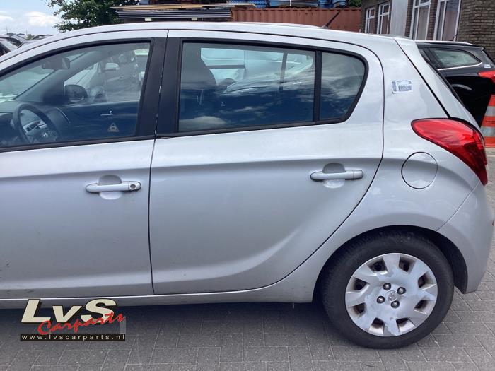 Hyundai I20 Portier 4Deurs links-achter