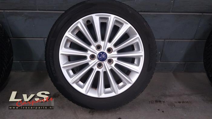Ford Focus Jante + pneumatique