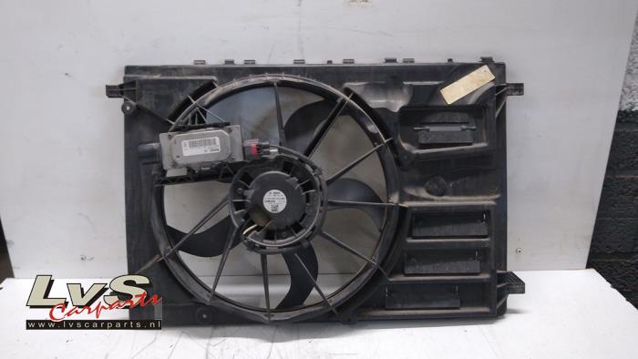 Volvo V40 Cooling fans