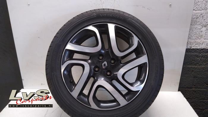 Renault Clio Wheel + tyre