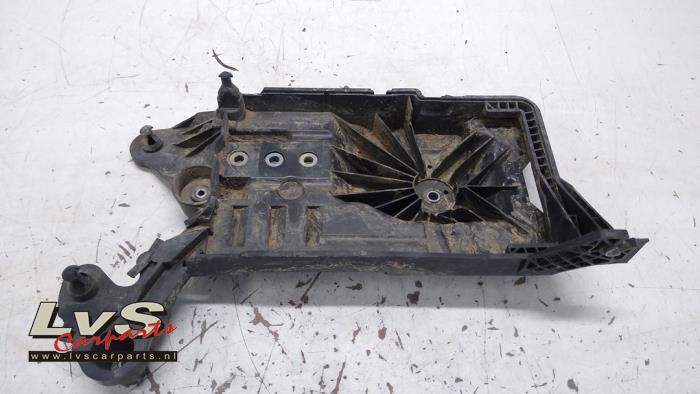 Skoda Octavia Battery box
