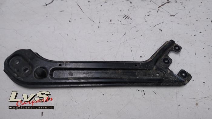 Skoda Octavia Cadre phare droit