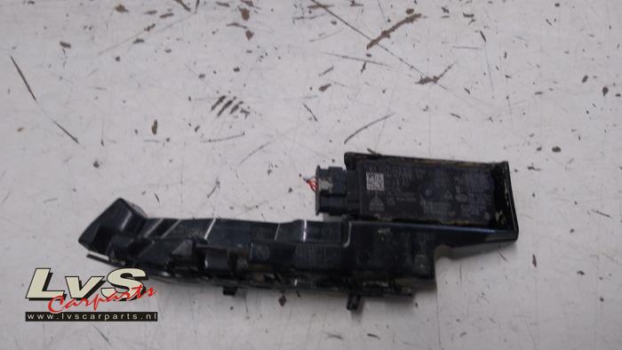 Skoda Octavia Front bumper bracket, left