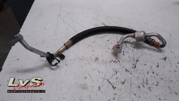 Ford Kuga Air conditioning line