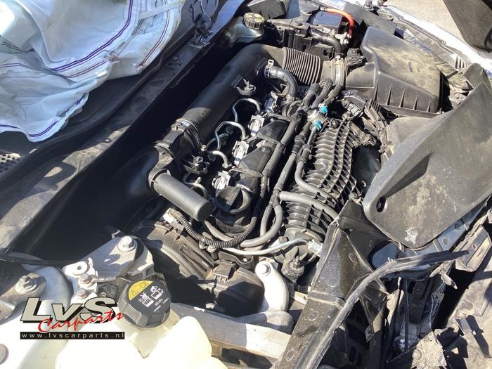 Volvo V40 Engine