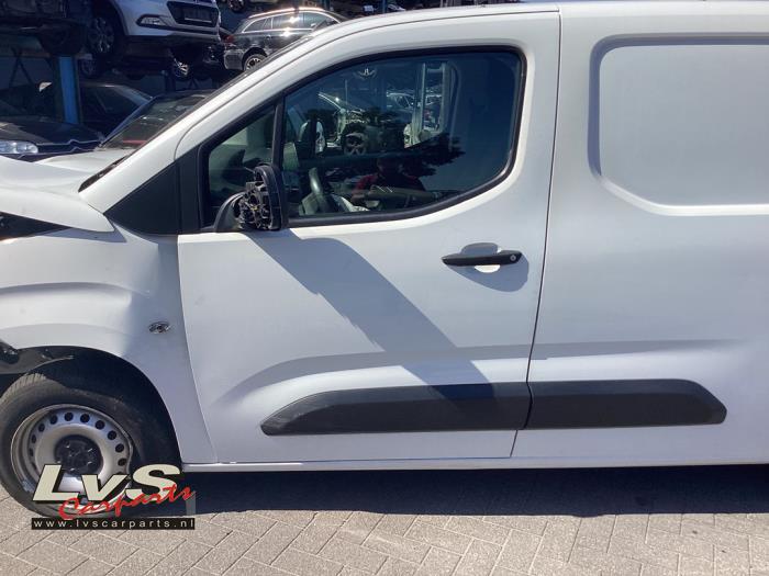 Peugeot Partner Door 2-door, left