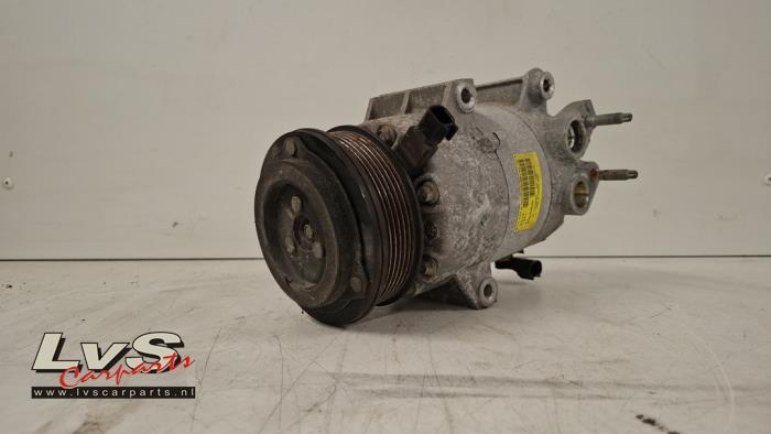 Ford Kuga Air conditioning pump